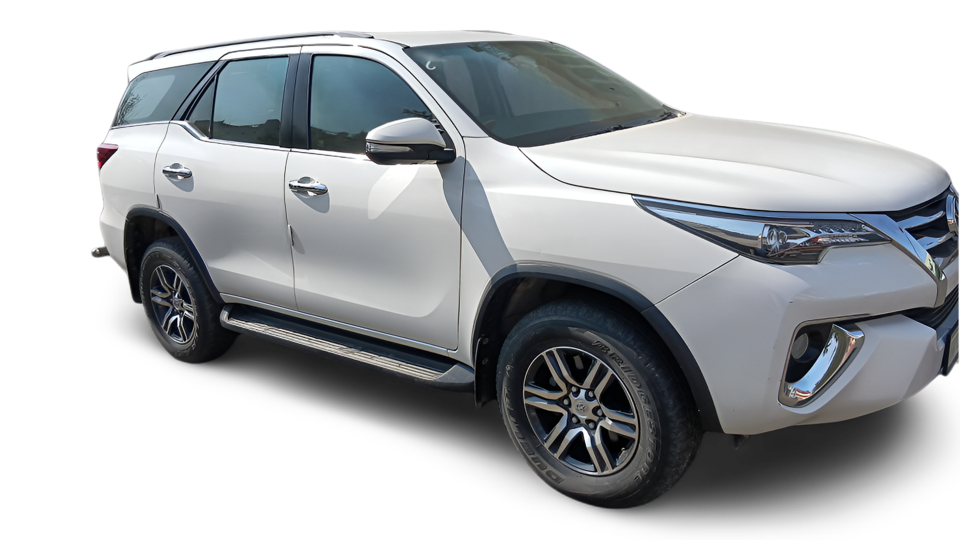 Toyota Fortuner-img